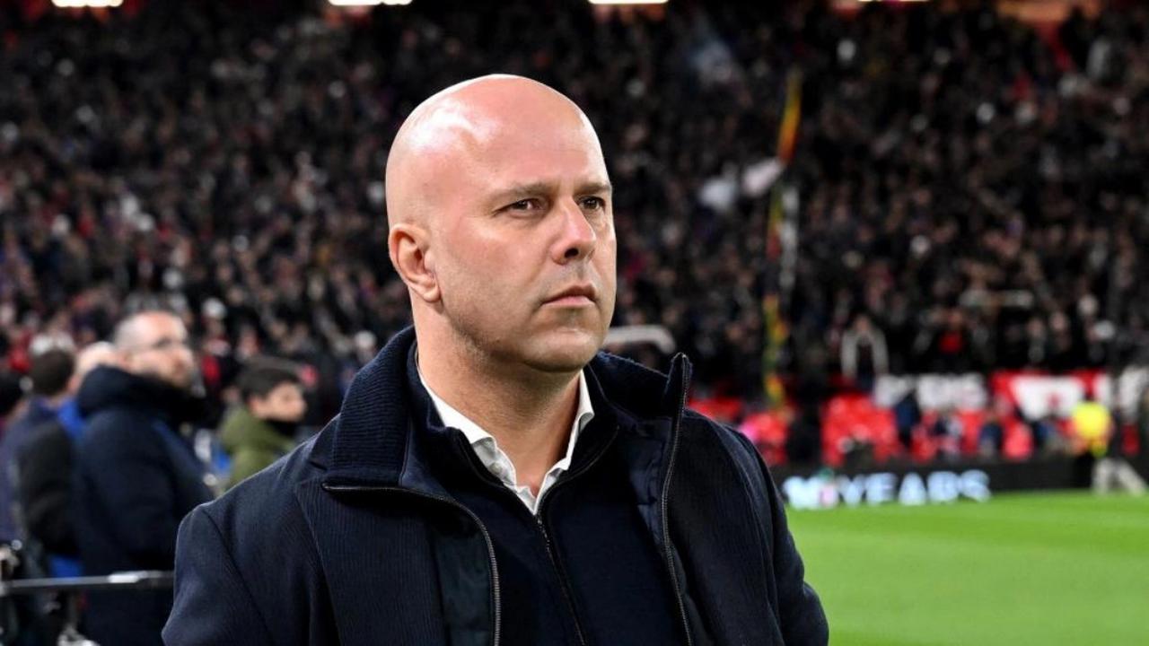 Jalan Arne Slot Bertahan di Liverpool: Trofi Liga Champions Jadi Penentu Nasib