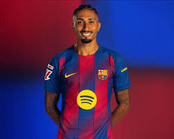 Dua raksasa Premier League memantau situasi winger Barcelona di tengah kebutuhan finansial klub Catalan.