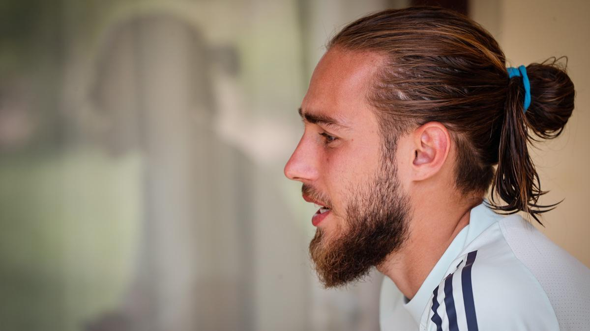 Bursa transfer musim panas jadi fokus, Madrid amati bek Celta Vigo yang berpotensi bebas transfer.