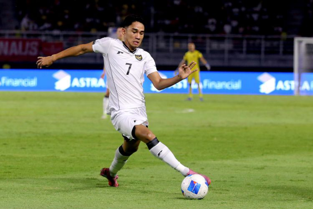 Cedera hamstring membuat Marselino Ferdinan belum bisa memperkuat AS Trencin dan terancam absen dari agenda Timnas Indonesia.