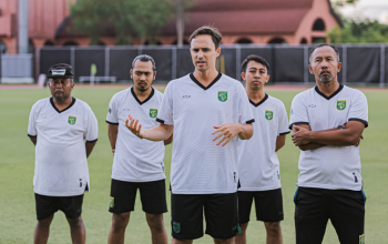 Latihan perdana Persebaya di bawah Bernardo Tavares fokus pada evaluasi pemain dan persiapan menghadapi Malut United.