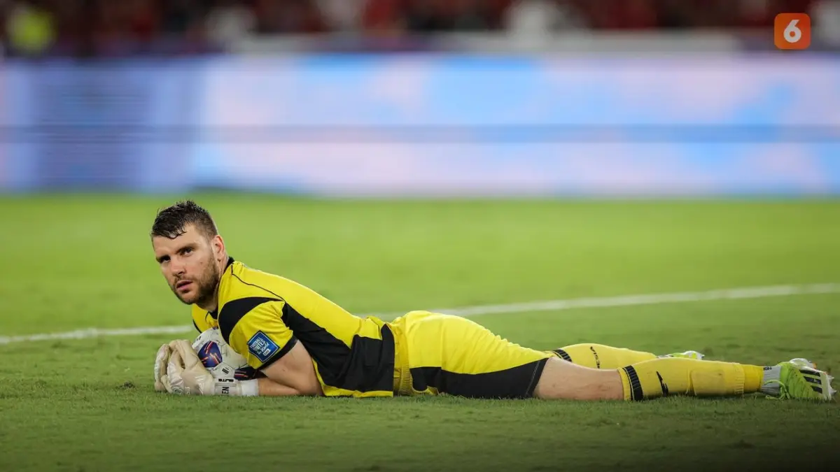 Kiper Timnas Indonesia Kembali ke Belanda, Ajax Jadi Pelabuhan Baru