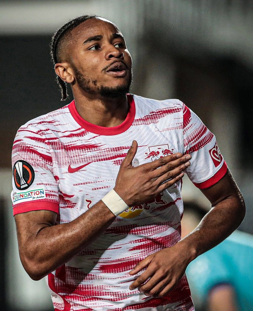 Christopher Nkunku dan Rafael Leao Starter Lawan Como, Pulisic Cadangan