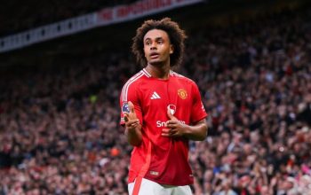 Manchester United Tunda Penjualan Zirkzee dan Mainoo