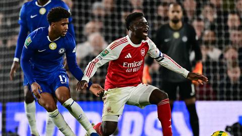 Chelsea Memang Kalah dari Arsenal di Semifinal Carabao Cup tapi Liam Rosenior Ajarkan Rival Cara Atasi Strategi Set Piece The Gunners