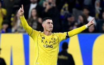 Cristiano Ronaldo kembali fokus ke lapangan setelah meredanya ketegangan internal, membawa harapan baru bagi Al Nassr dalam perburuan gelar.