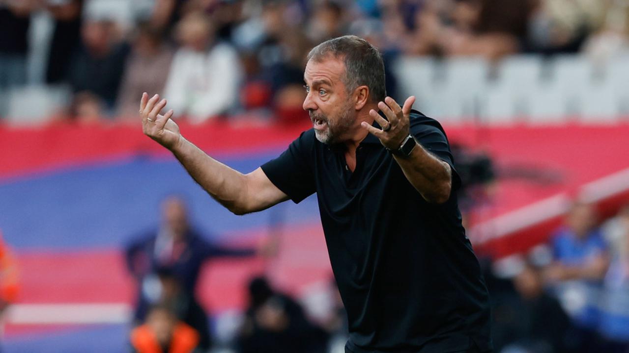 Barcelona Tersungkur dari Atletico, Strategi Hansi Flick Diperdebatkan di Ruang Ganti