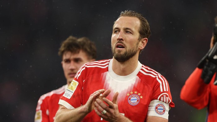 Salah satu calon presiden FC Barcelona membuat gebrakan dengan janji mendatangkan Harry Kane musim depan—ambisi besar yang memicu optimisme sekaligus tanda tanya soal kesiapan finansial klub.