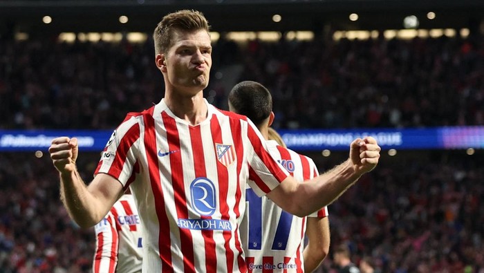 Hat-trick gemilang Alexander Sorloth membawa Atletico Madrid menang telak 4-1 atas Club Brugge dalam laga penuh dominasi dan efektivitas serangan.