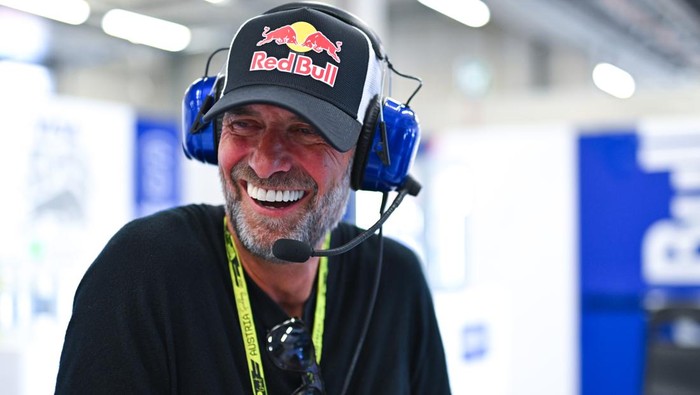Manajemen Red Bull GmbH buka suara terkait rumor masa depan Juergen Klopp di proyek sepak bola global mereka.
