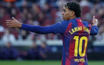 Hansi Flick Kelola Waktu Bermain Yamal dengan Cerdas: Talenta Muda Barcelona Tetap Bersinar