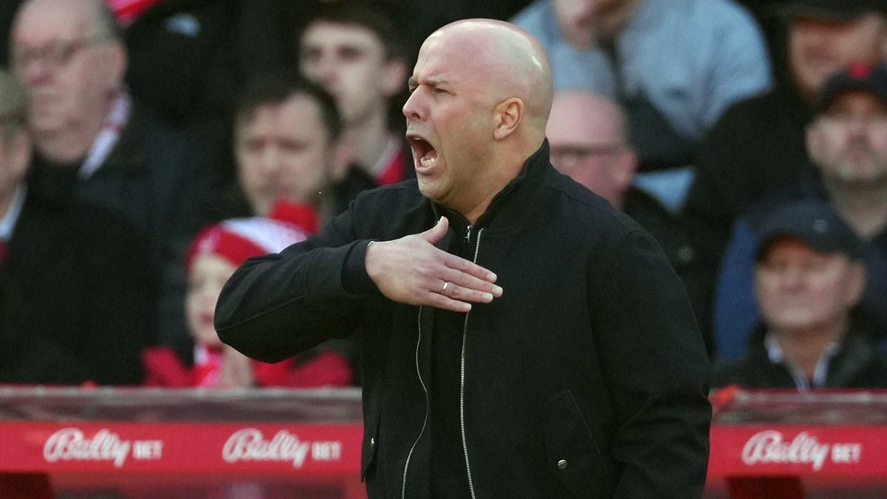 Liverpool F.C. vs Galatasaray S.K. di Liga Champions UEFA: Arne Slot Siap Optimalkan Peluang