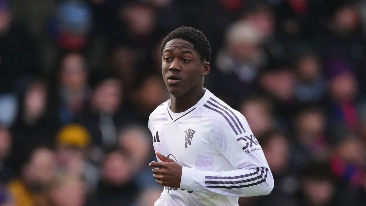 Wayne Rooney Soroti Pentingnya Kobbie Mainoo di Era Michael Carrick, Manchester United Semakin Solid