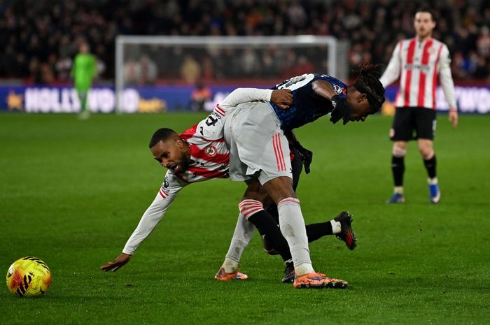 Hasil Liga Inggris: Sundulan Spektakuler Gagalkan Arsenal Amankan Tiga Poin