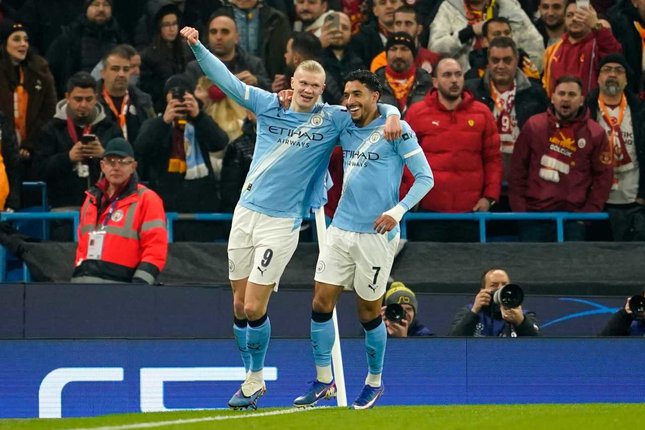 Pemain Manchester City, Erling Haaland bersama Omar Marmoush