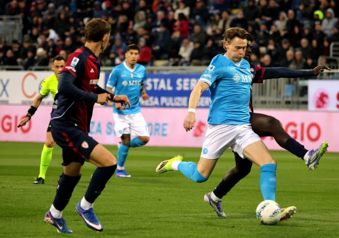 McTominay Jadi Penentu Kemenangan Napoli, Persaingan Gelar Kian Memanas