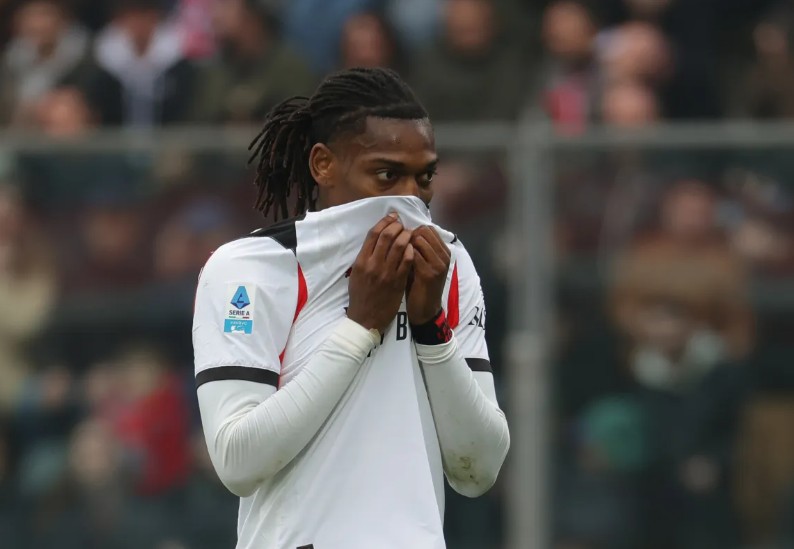 Di Canio Kritik Performa Leao, Sebut Milan Lebih Tajam Tanpa Sang Winger