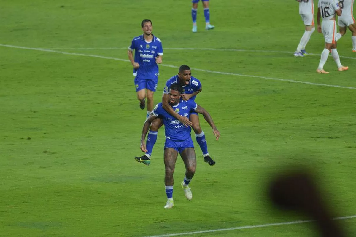 Persib Tertahan di Surabaya, Persija Bidik Tiga Poin Saat Hadapi Borneo FC