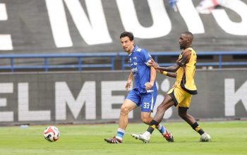 Persib vs Persik: Maung Bandung Bidik Kemenangan di GBLA