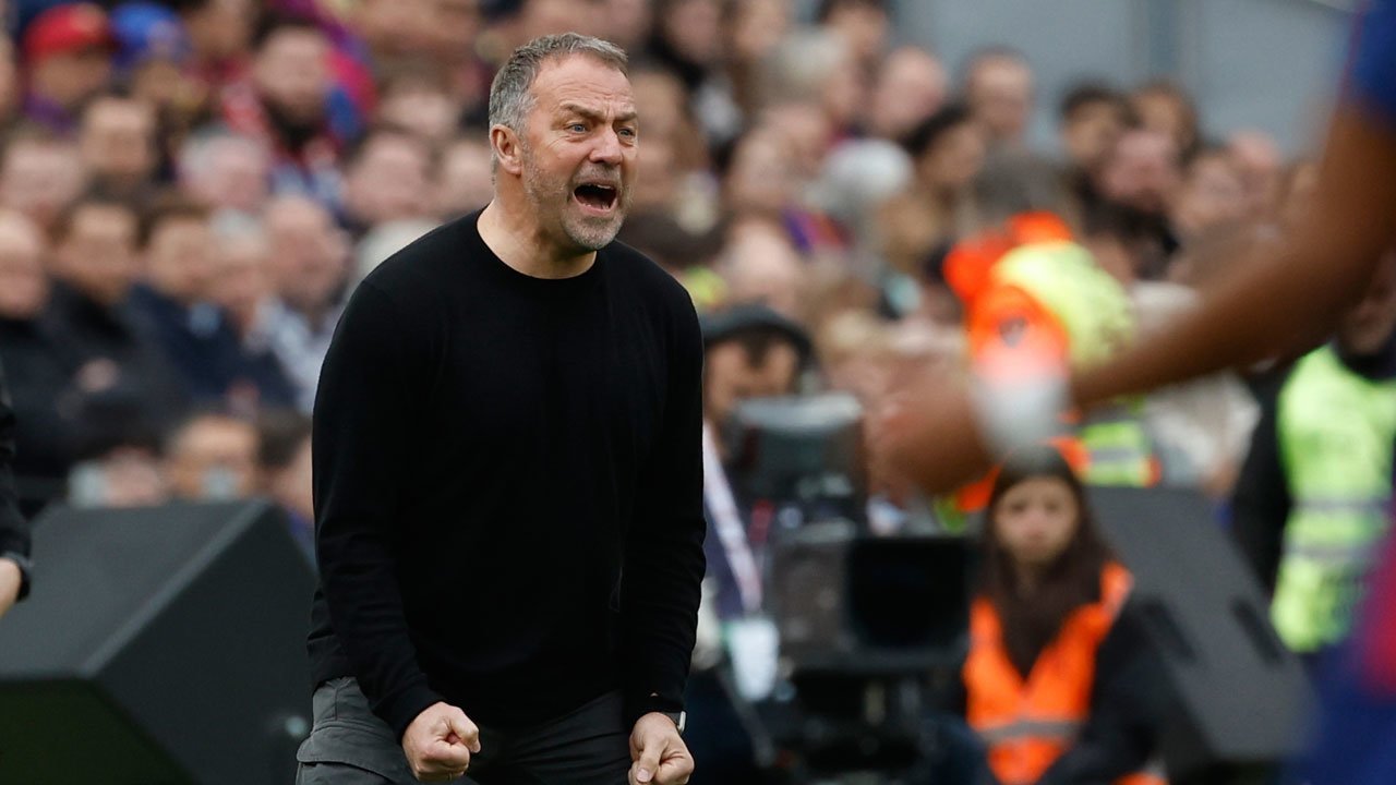 Barcelona 4-1 Villarreal, Hansi Flick Tersenyum Puas