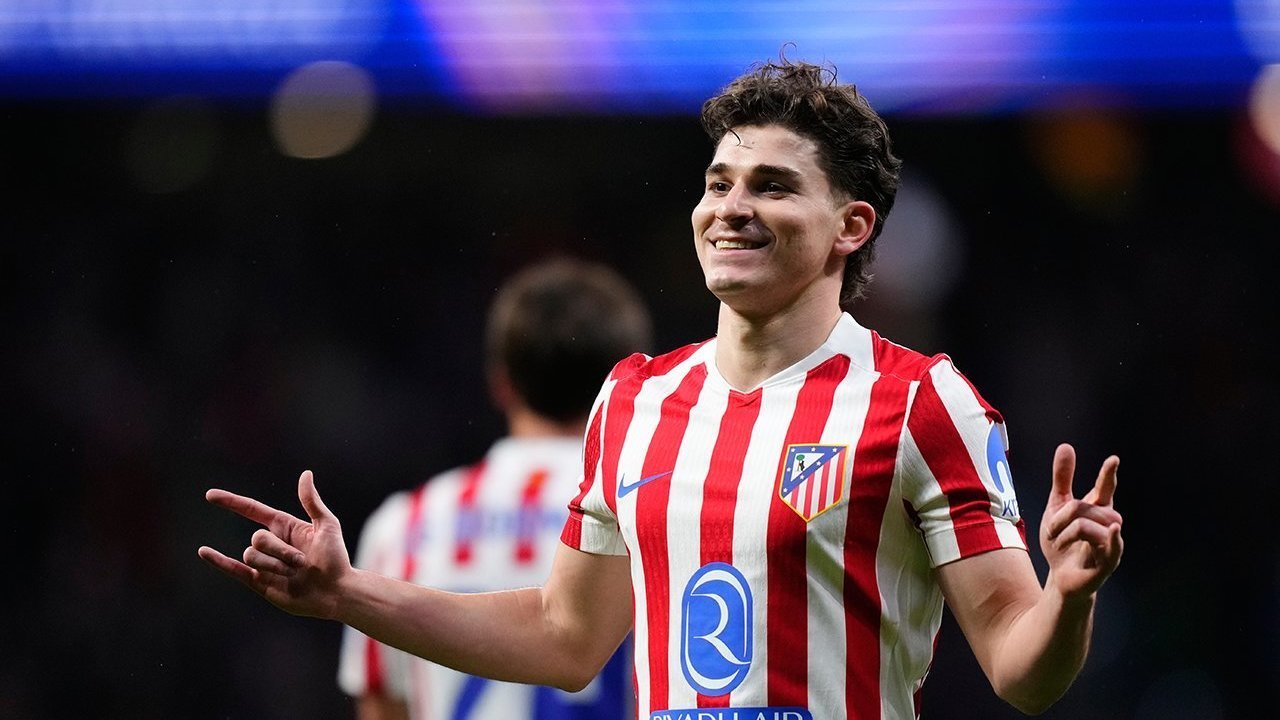 Masa Depan di Atletico Madrid Belum Pasti, Julian Alvarez Kirim Sinyal ke Barcelona dan Arsenal