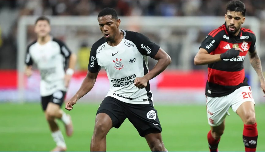 Negosiasi Buntu, AC Milan Mundur dari Perburuan Gelandang Muda André