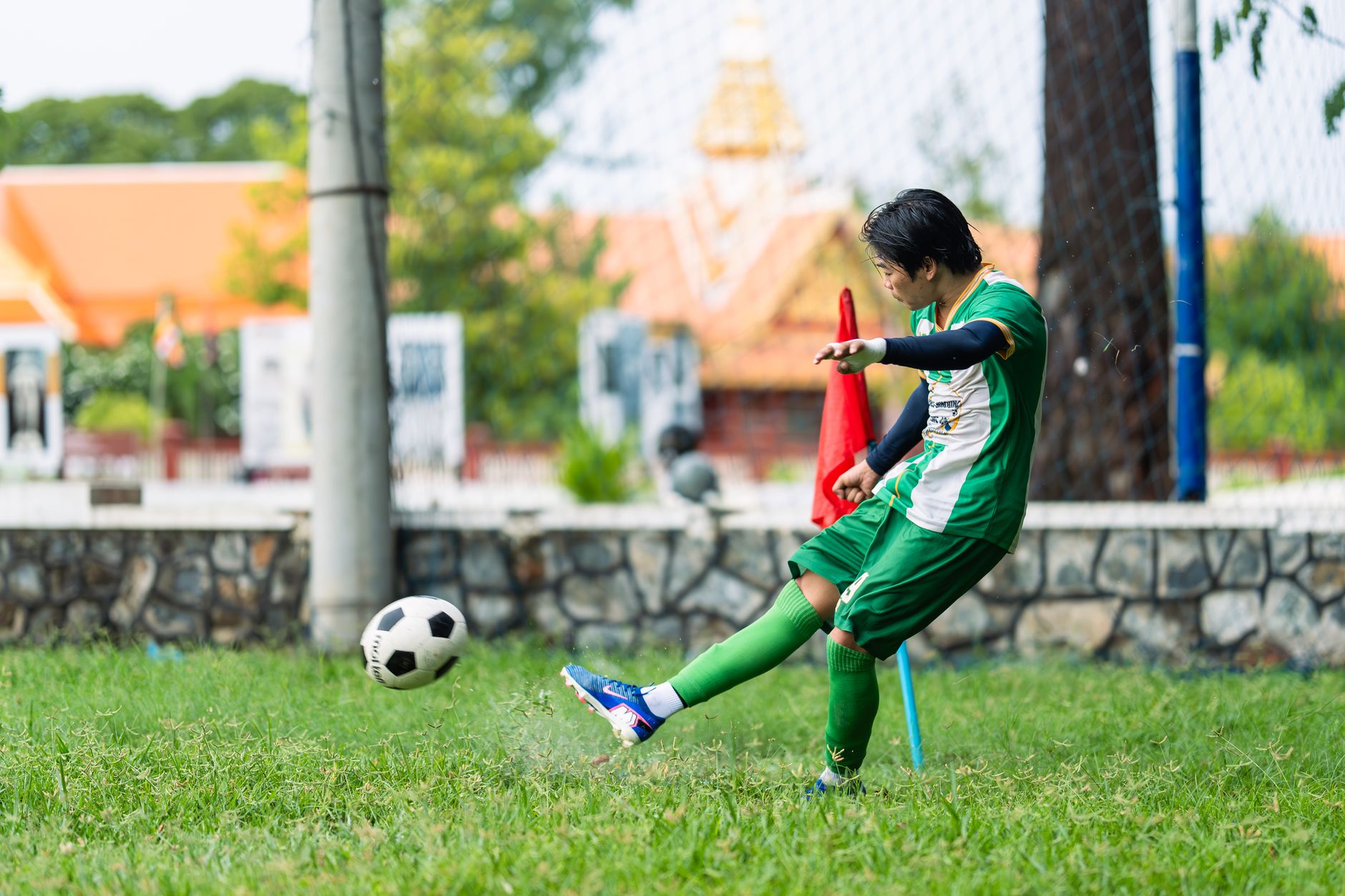 Kabar Terbaru: Thailand Umumkan 23 Pemain untuk FIFA ASEAN Cup 2026, Theerathon Bunmathan, Teerasil Dangd…
